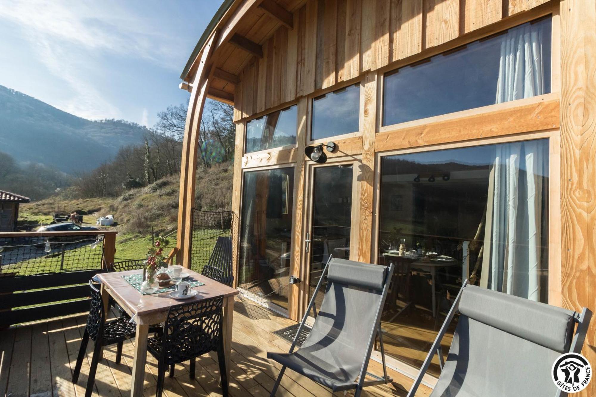 Gite Cabane Insolite Pyrenees Sauveterre Exterior foto